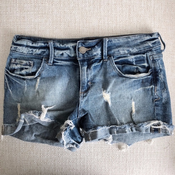 Forever 21 Jean Shorts Distressed Medium Wash 26 - Picture 1 of 5